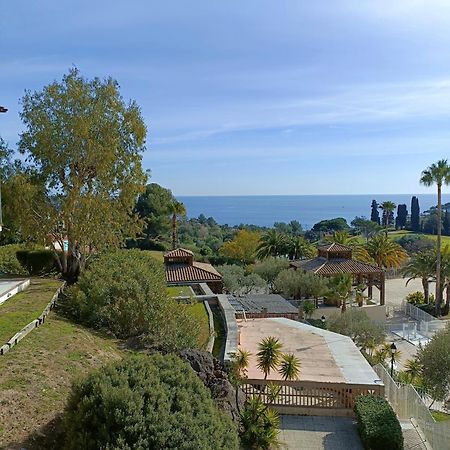 Cap Esterel Village Vacances T2 Vue Mer Agay Saint-Raphaël Kültér fotó